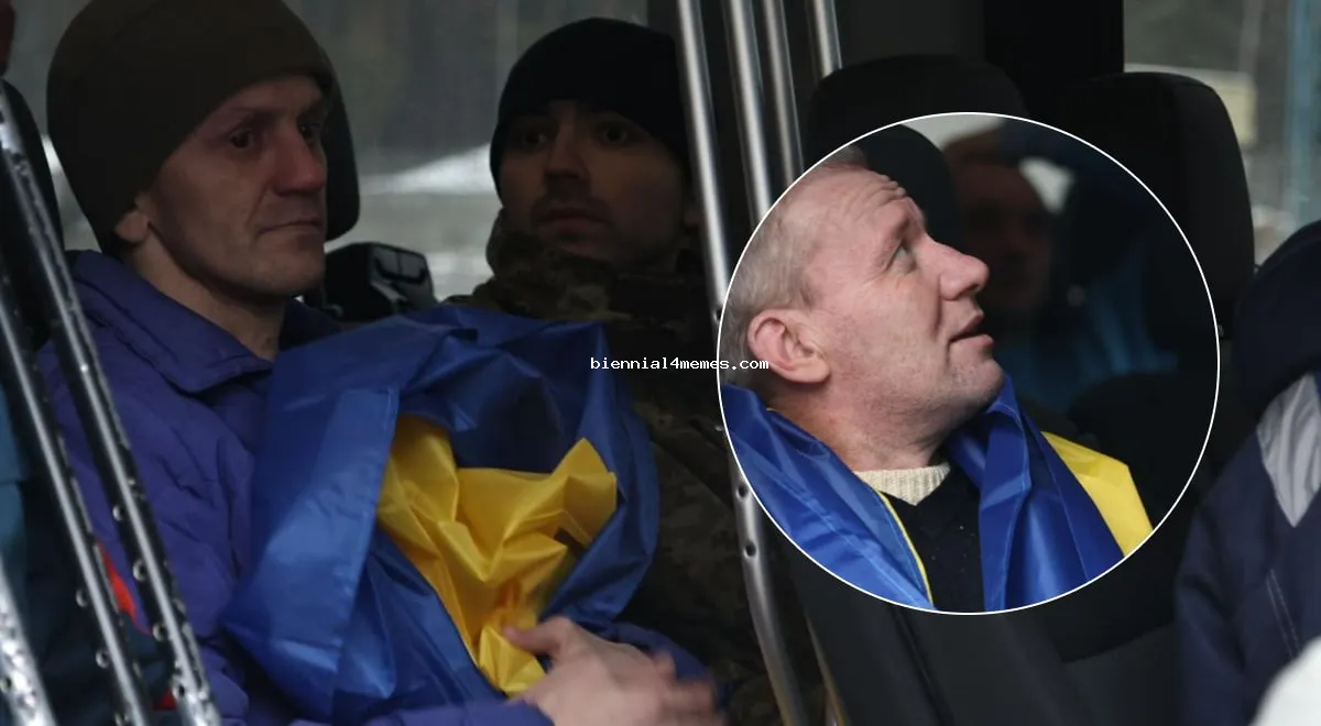 Защитники Мариуполя и Азовстали дома: в Украину вернулись 25 пленных
