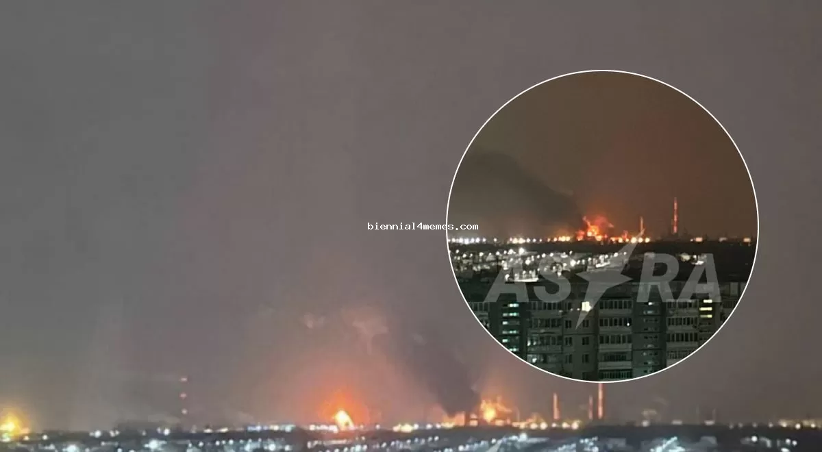 Дроны атаковали НПЗ в Самарской области РФ, вспыхнул пожар
