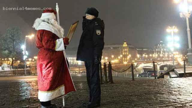 
								Главный доносчик России потребовал признать иноагентом Санта-Клауса			