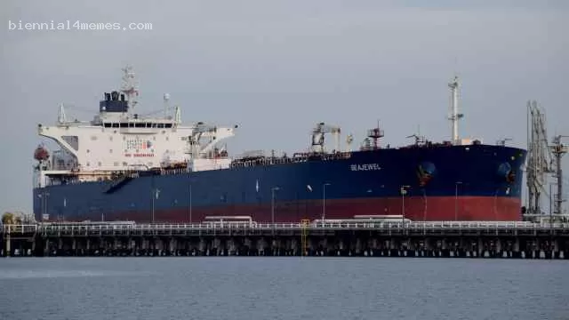 В Средиземном море за месяц взорвались три посещавших российские порты танкера