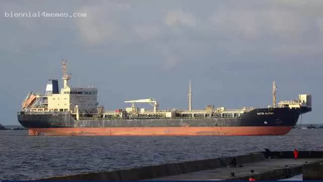 Еще один российский танкер попал в аварию в Черном море
