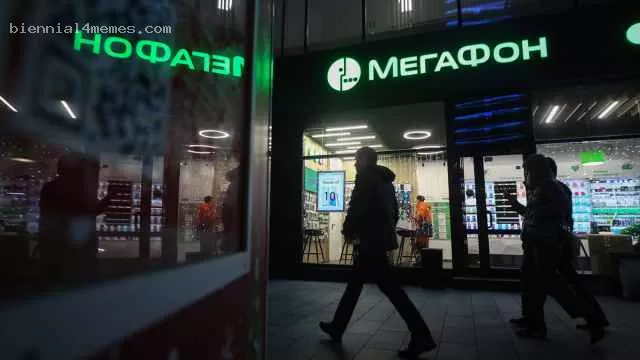 Один из крупнейших мобильных операторов России резко повысил цены на связь