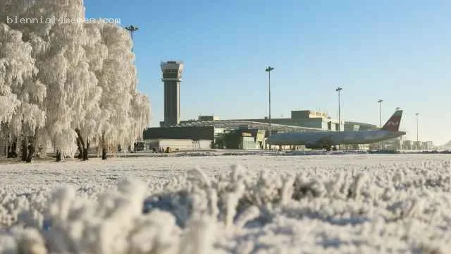 Аэропорты Казани, Ижевска, Нижнекамска и Перми приостановили работу после налета дронов на российские регионы