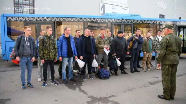 Решившему зарегистрироваться в реестре Роскомнадзора блогеру прислали повестку в военкомат