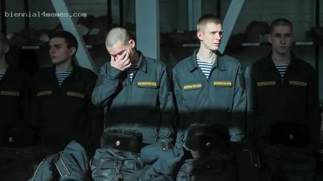 
								Российских солдат-срочников начали принуждать подписывать контракт с Минобороны в первые дни службы			
