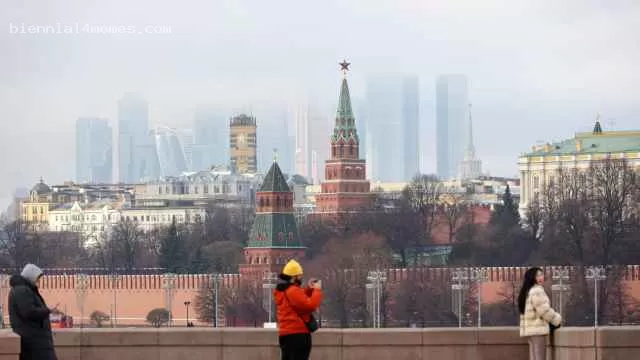Просроченные долги россиян по кредиткам превысили 500 миллиардов рублей