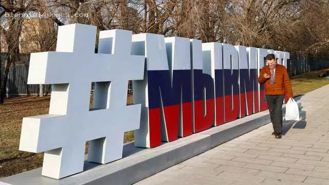 Число желающих переселиться в Россию из-за рубежа обвалилось почти вдвое с начала войны