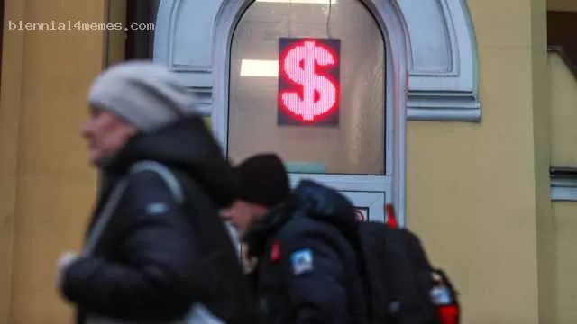 «Эйфория исчерпалась». Рубль и российские акции упали третий день подряд после нового раунда переговоров Россия-США