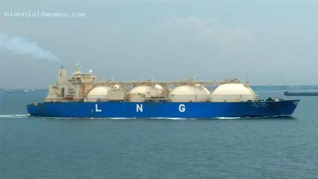 Китай в ответ на пошлины Трампа ввел тарифы на уголь, нефть и СПГ из США