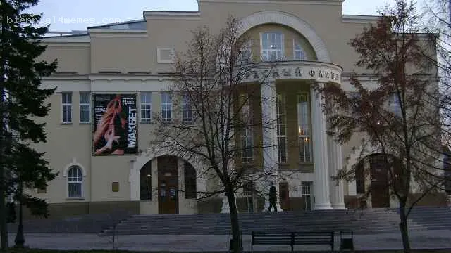 В Новосибирске сняли с показа спектакль о следователе-взяточнике после жалобы силовиков