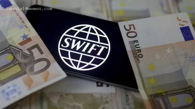 Еще 13 российских банков отключат от SWIFT