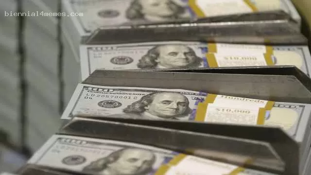 В Конгрессе США предложили печатать доллары с портретом Трампа