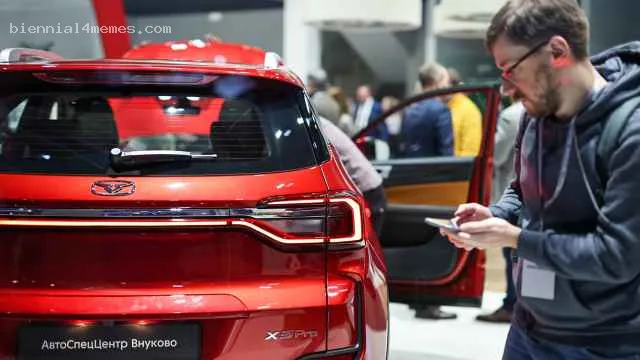 Выдачи автокредитов рухнули в октябре, несмотря на рекордные продажи машин