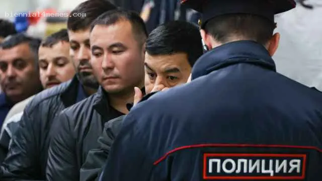 
								Центробанк констатировал усиление кадрового голода из-за кампании против мигрантов			