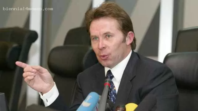 У бывшего главы «Роснефти» конфискуют бизнес в России