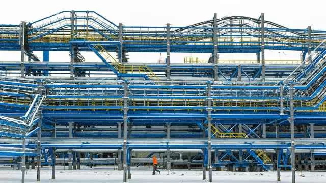 Еврокомиссия отложила публикацию плана по отказу от российского топлива