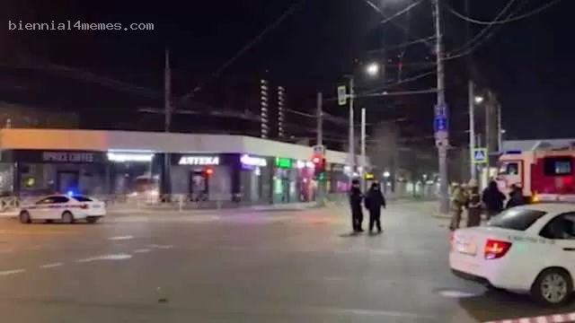 Обломки сбитого беспилотника упали на многоэтажный жилой дом в центре Краснодара