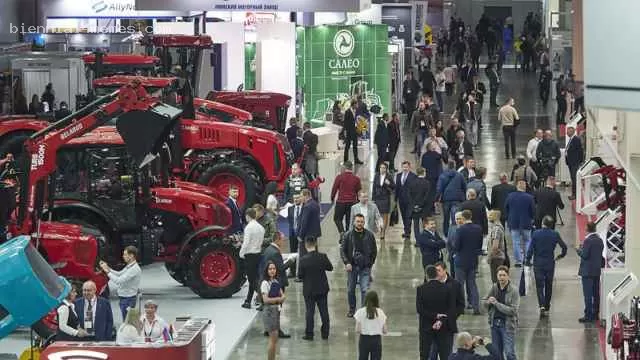 Продажи российской сельхозтехники обрушились на 32%