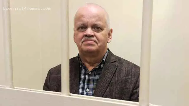 
								Назвавшего Путина «упырем в бункере» политолога осудили на 5 лет условно			