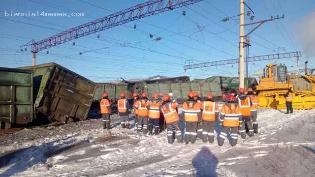 В Забайкалье более 20 вагонов сошли с рельсов из-за столкновения грузовых поездов