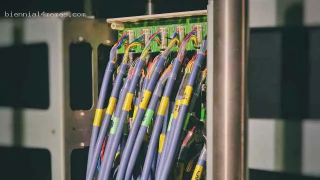 
								Роскомнадзор признал утечку в сеть 680 млн данных россиян			
