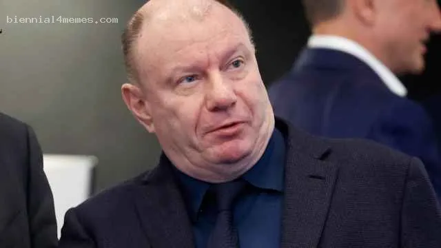 
								Миллиардер Потанин заявил о готовности россиян жить с долларом по 110 рублей			