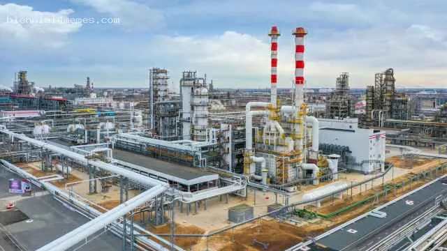 Три российских нефтезавода частично остановились из-за проблем с ремонтом
