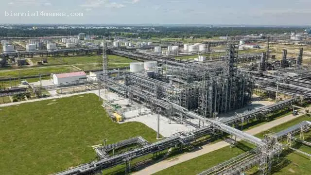 WSJ: Россия может объединить «Роснефть», «Газпромнефть» и «Лукойл» в единую национальную компанию