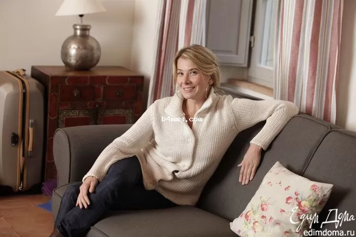 Юлия Высоцкая