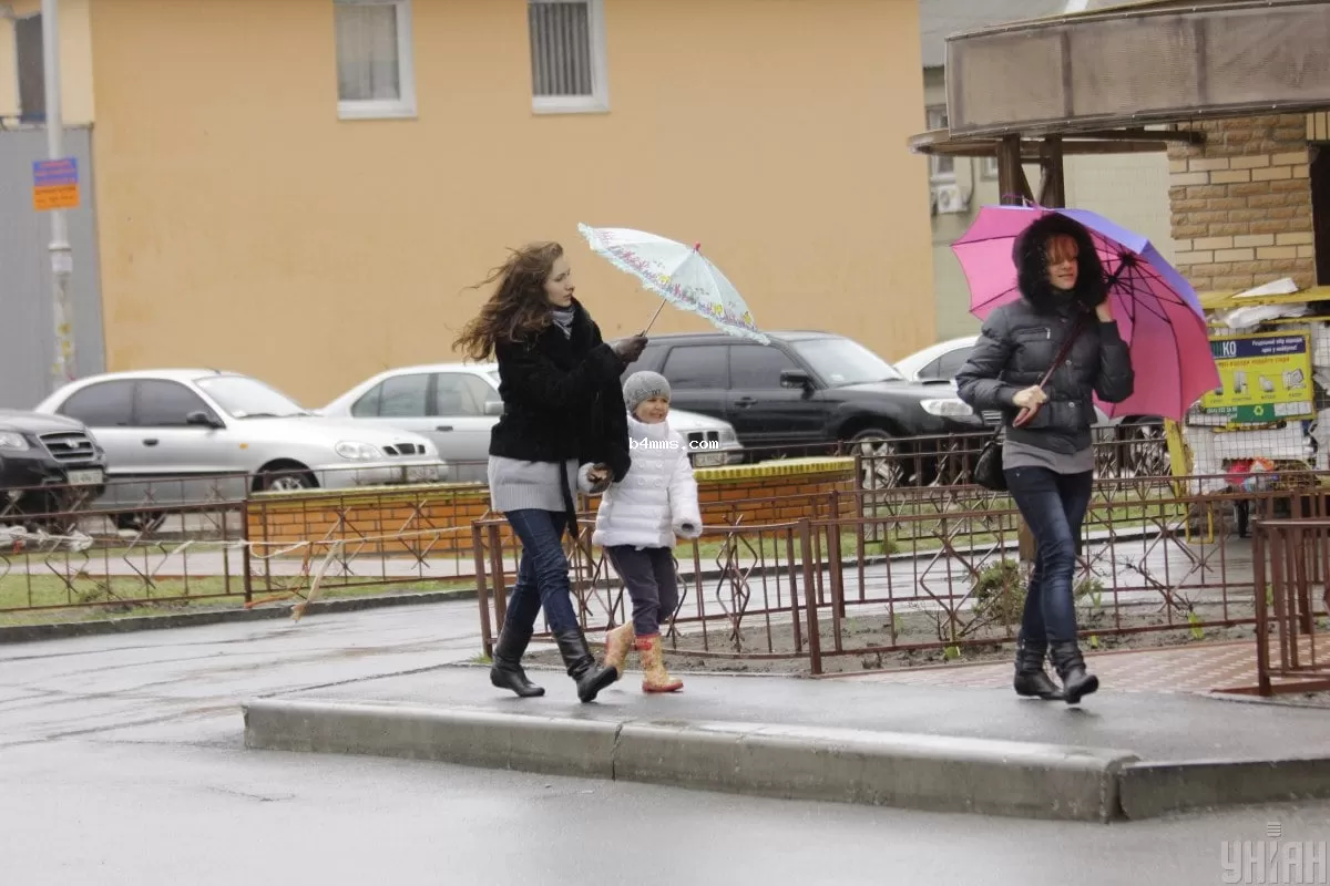 Скоро ожидаются неблагоприятные погодные условия: украинцам рекомендовано проявлять осторожность