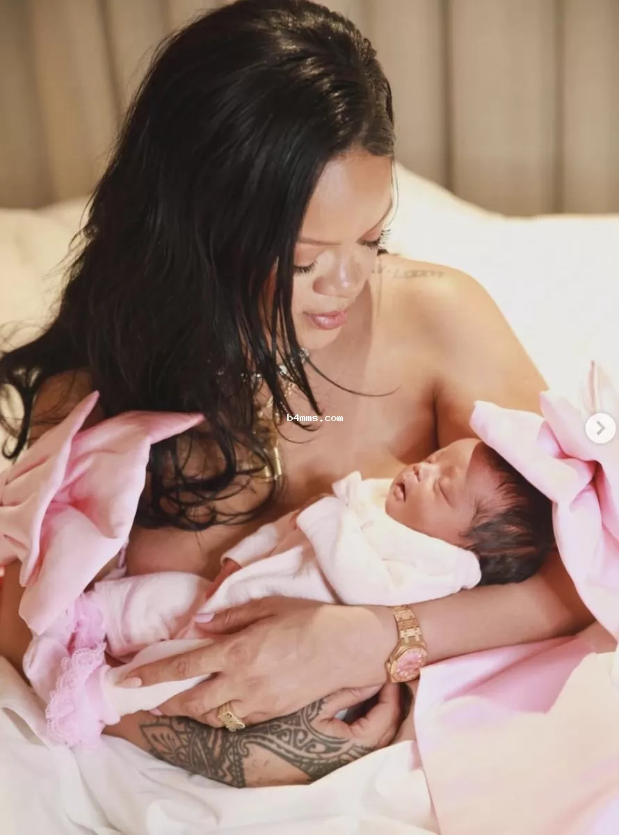 Рианна с дочкой