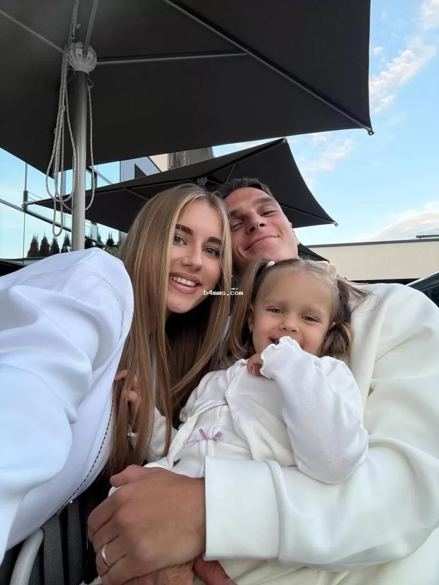 Георгий Судаков с семьей Георгий Судаков с семьей