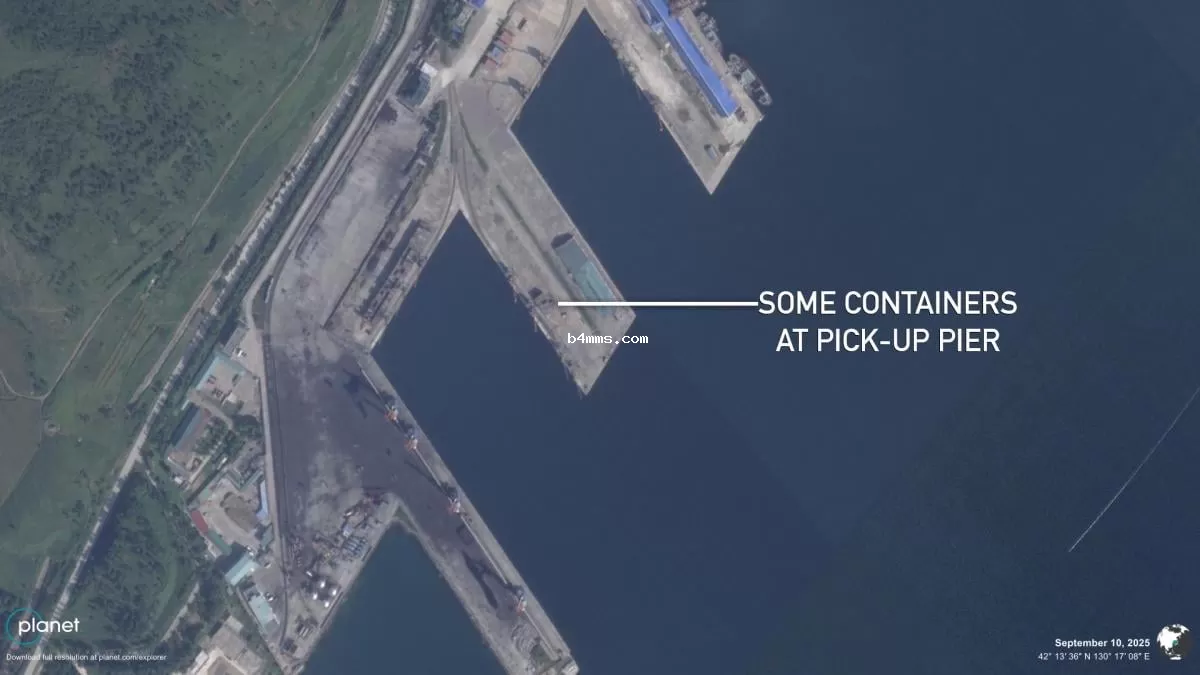 Контейнеры в порту Расон Контейнеры в порту Расон