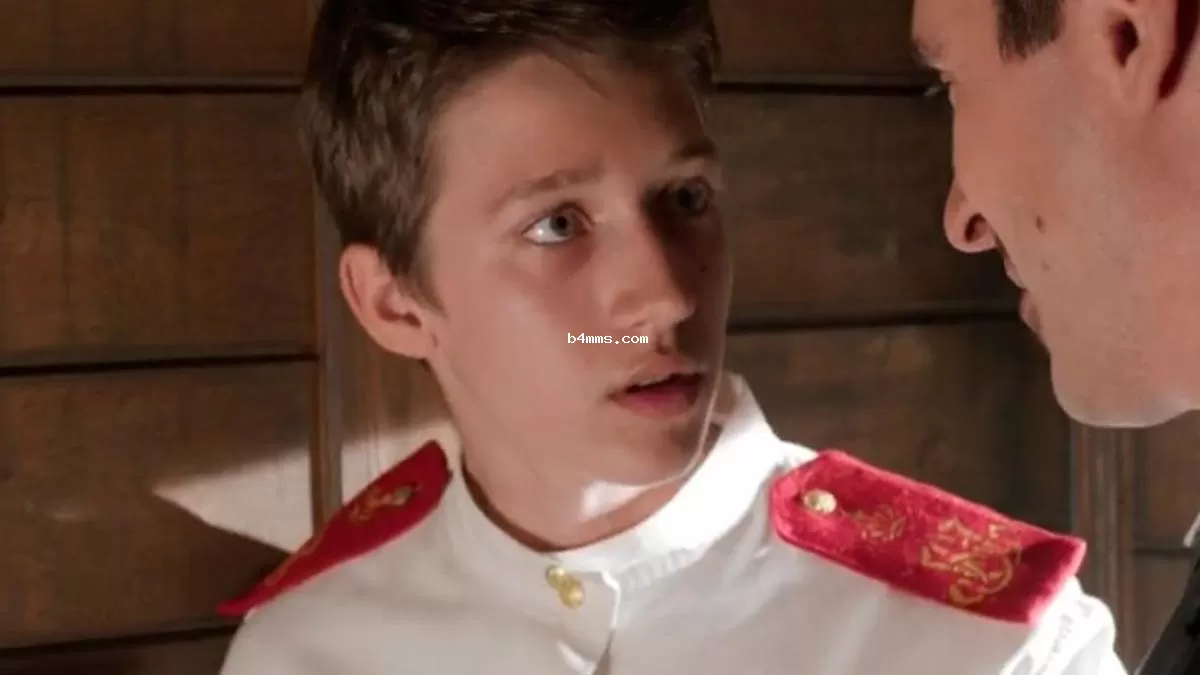 Российский актер избил свою мать Российский актер избил свою мать