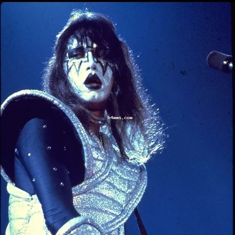 Дэниел Фрейли 