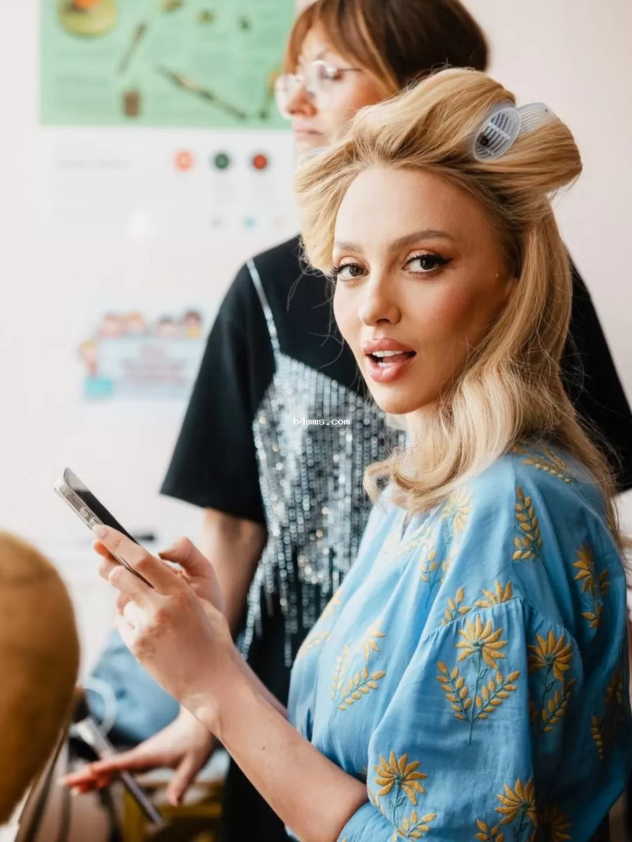 Оля Полякова