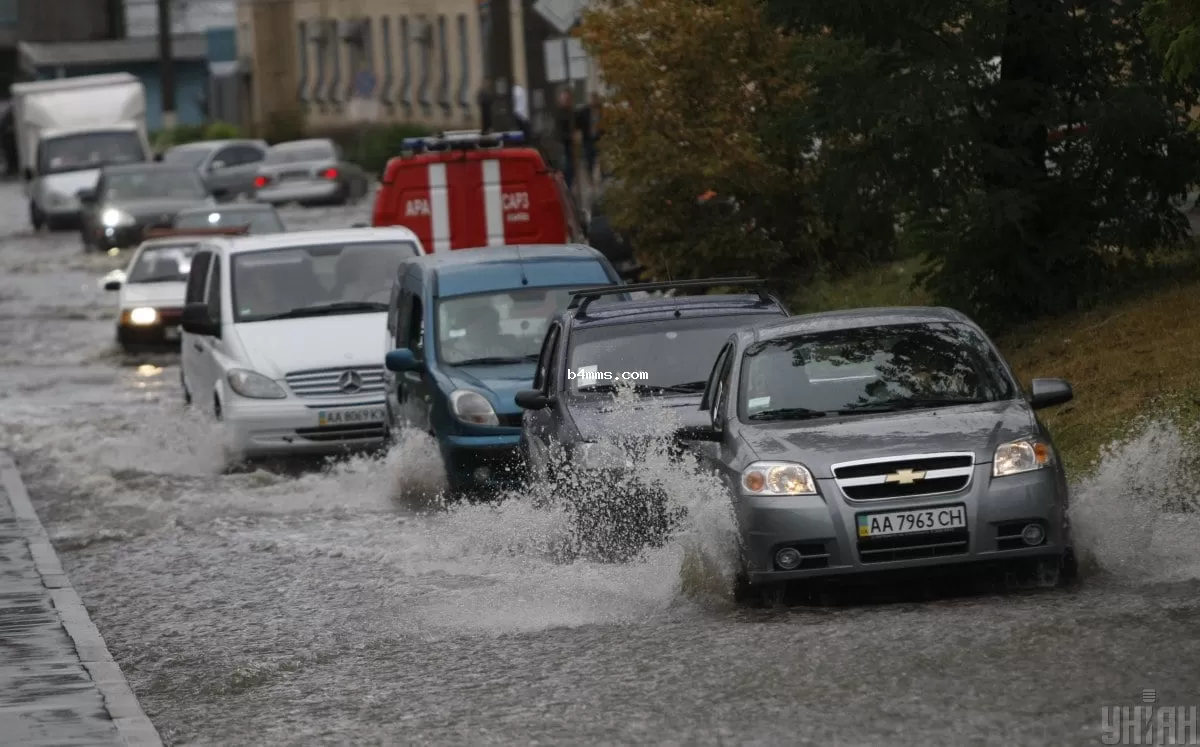 Ожидаются сильные дожди и похолодание: синоптики озвучили дату ухудшения погоды