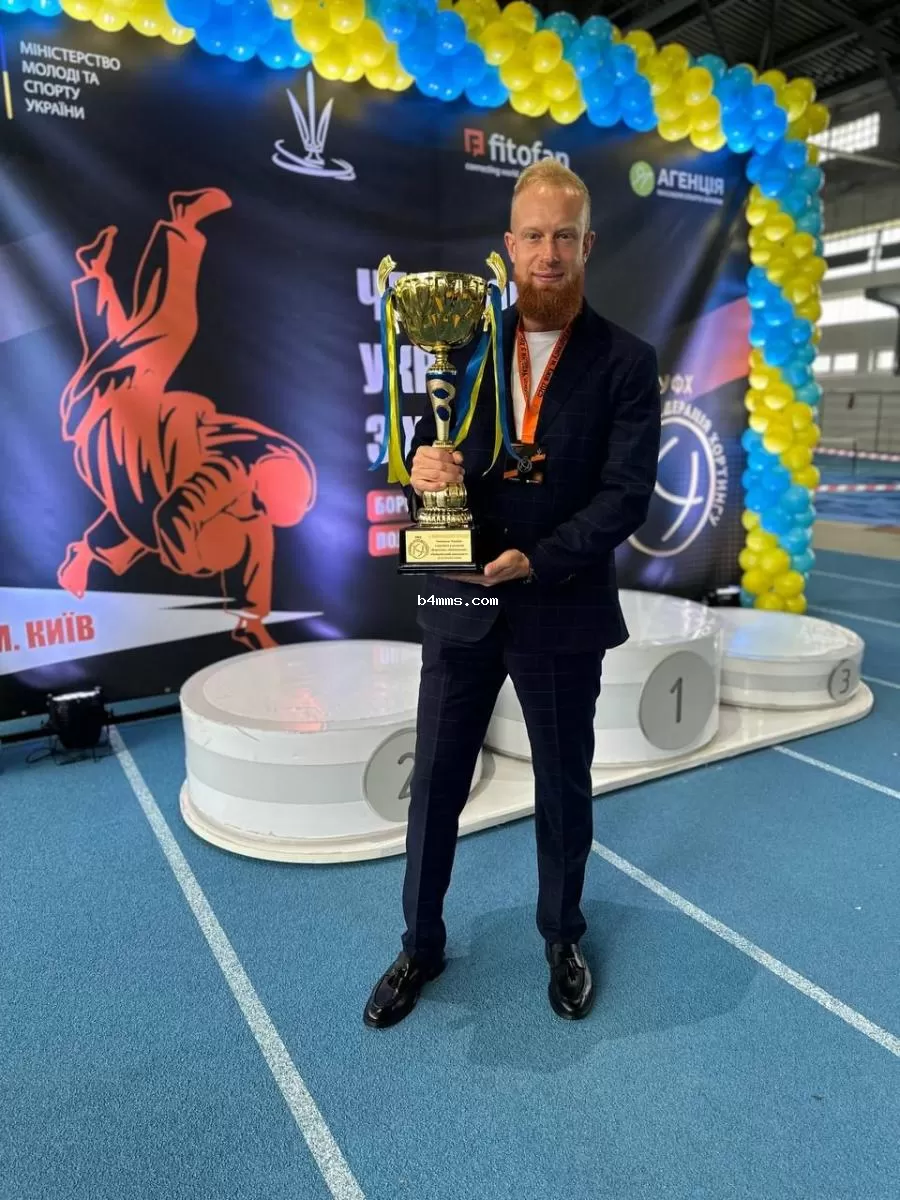 Виталий Теплюк