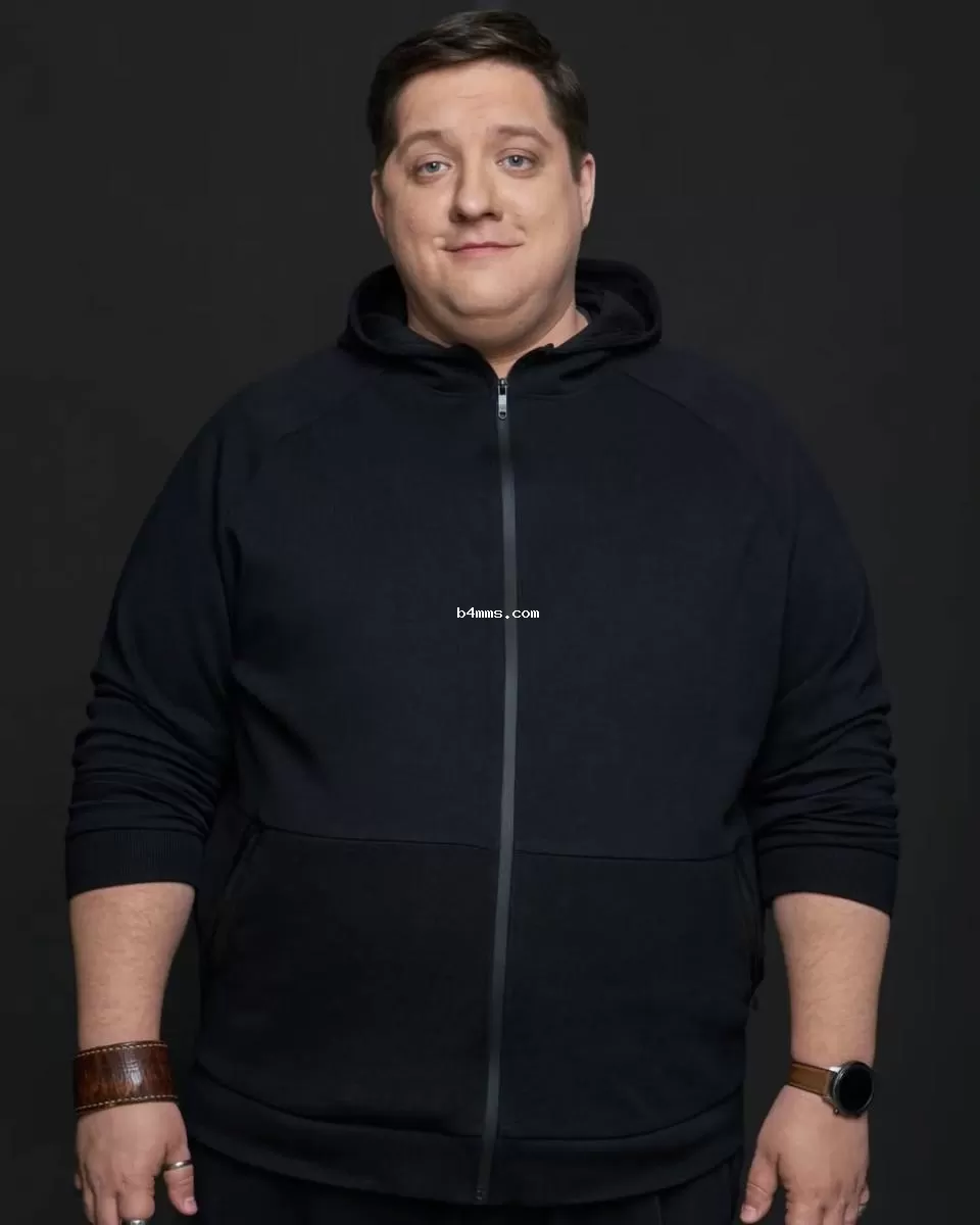 Роман Попов