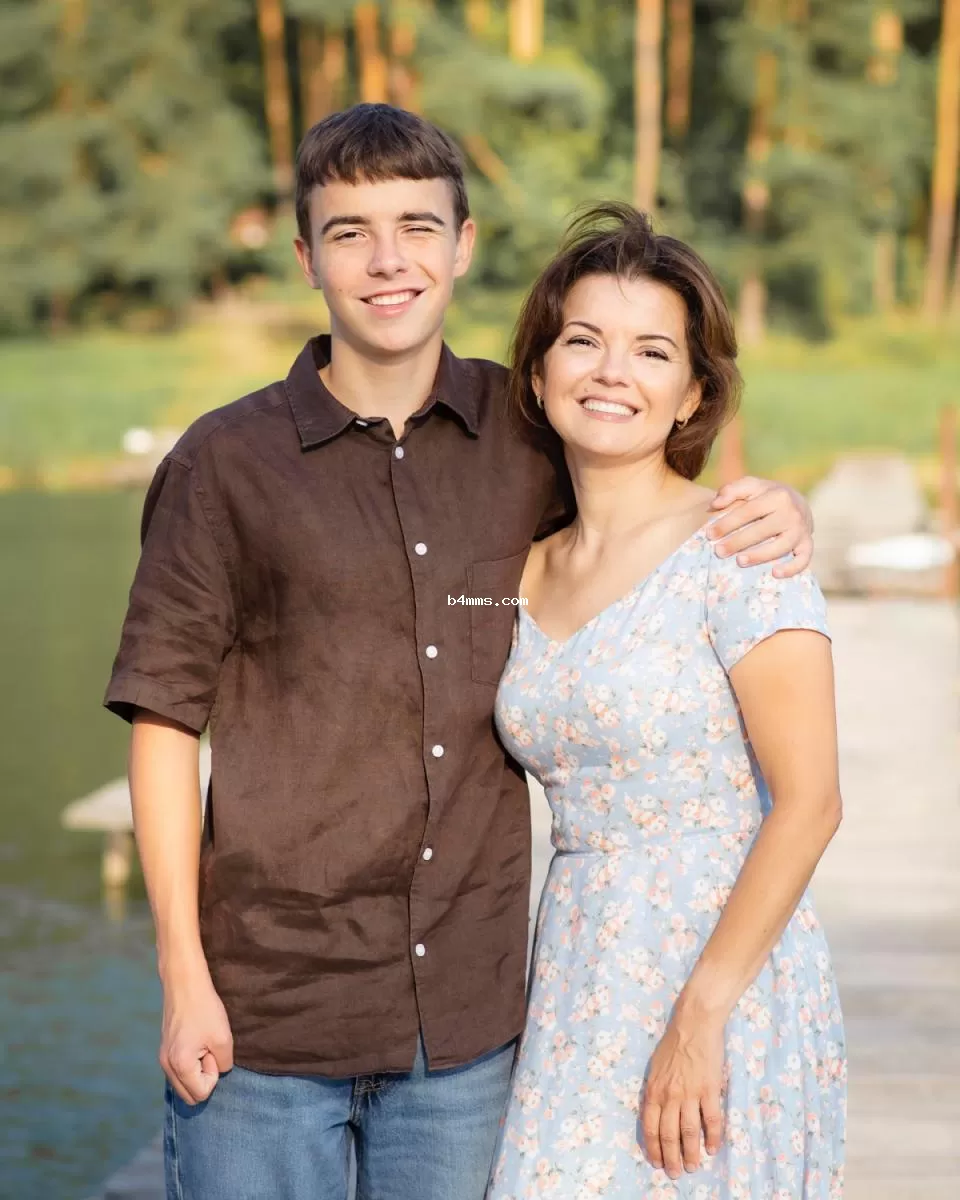 Маричка Падалко с сыном Маричка Падалко с сыном