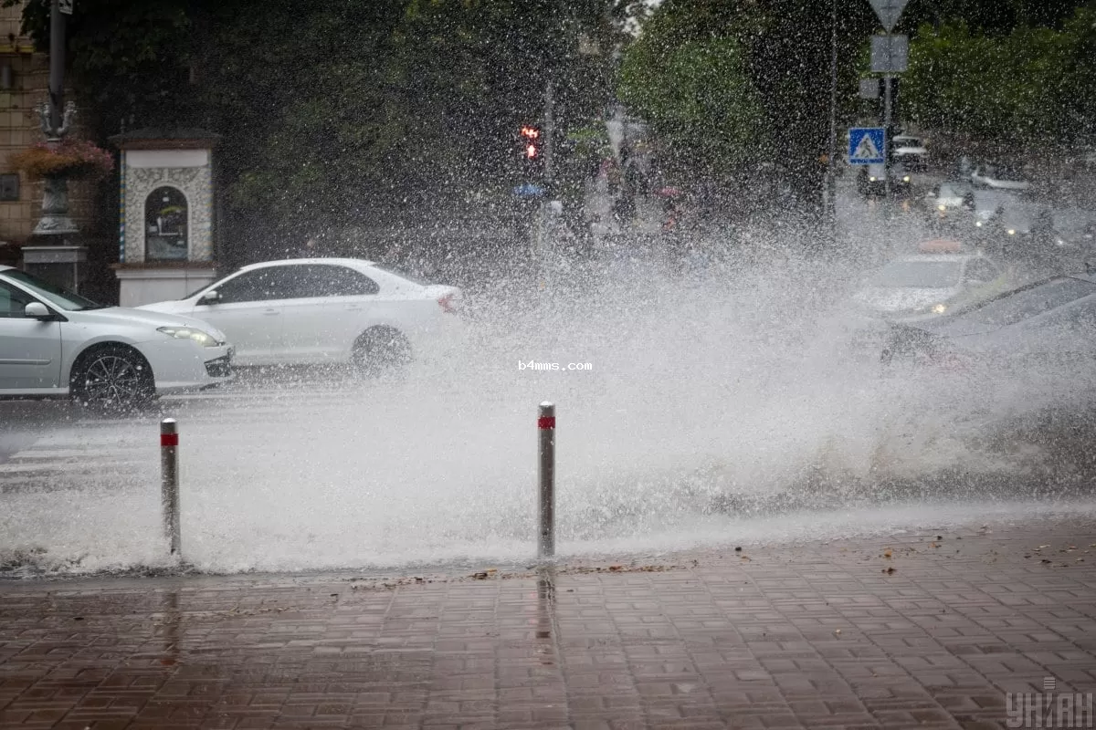 Дождливый Армагеддон накроет регионы: названа точная дата нового похолодания