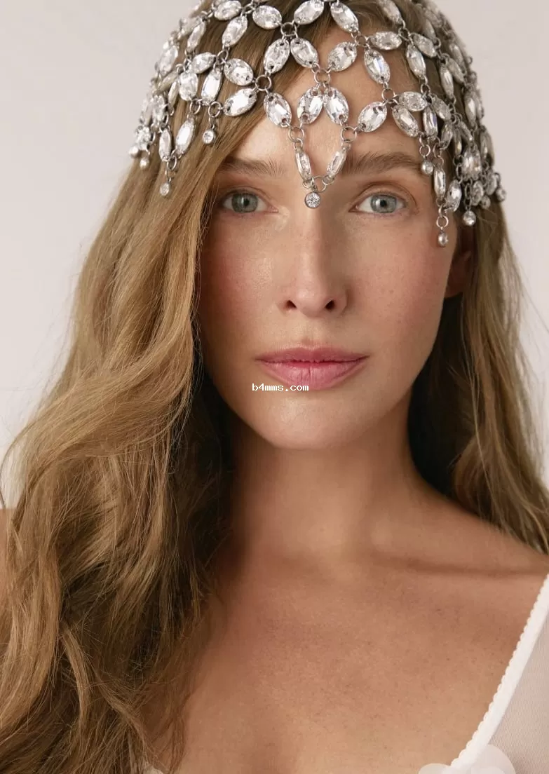 Катя Осадчая и ее нежные фото Катя Осадчая и ее нежные фото