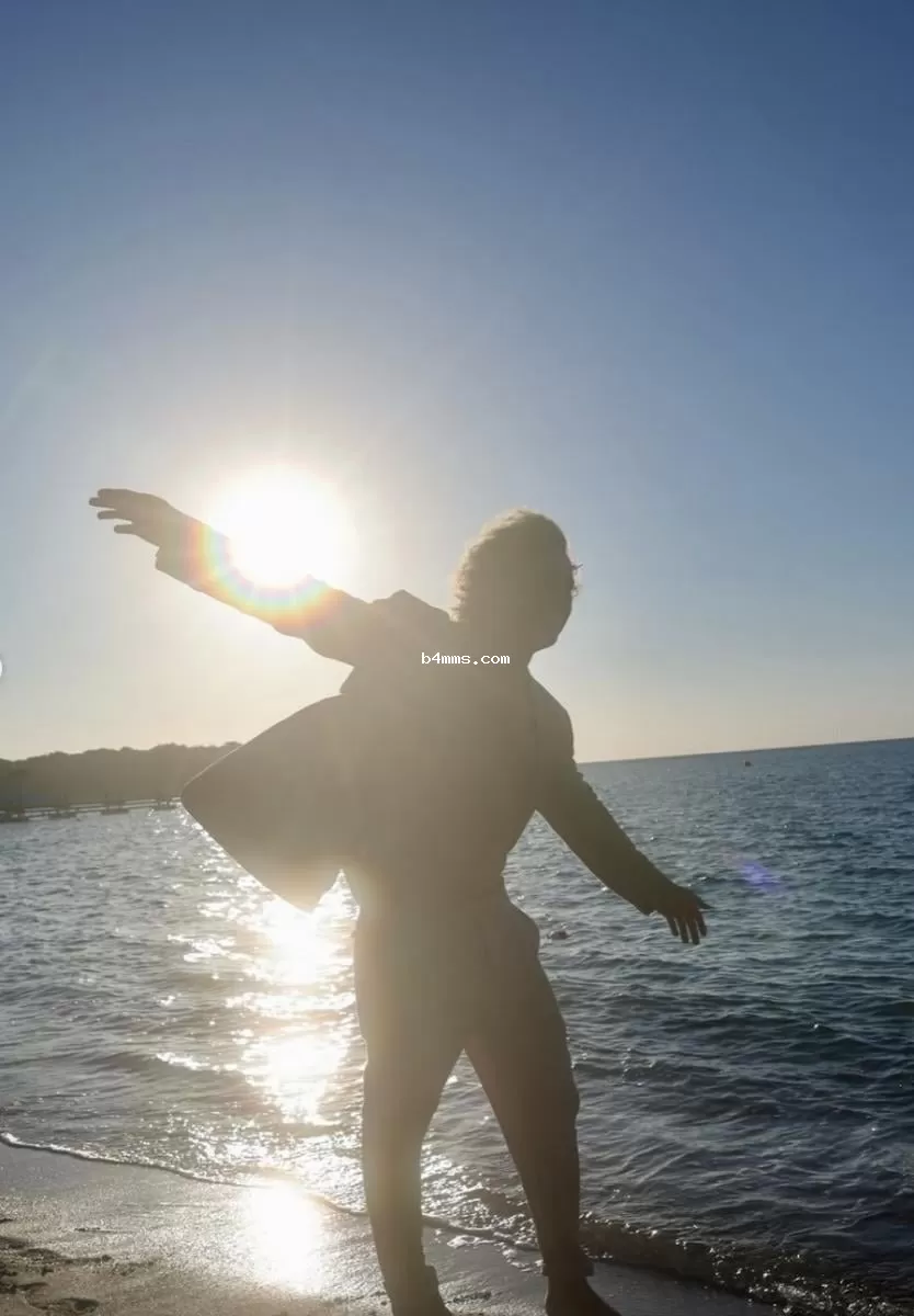 Максим Галкин поделился новыми фото