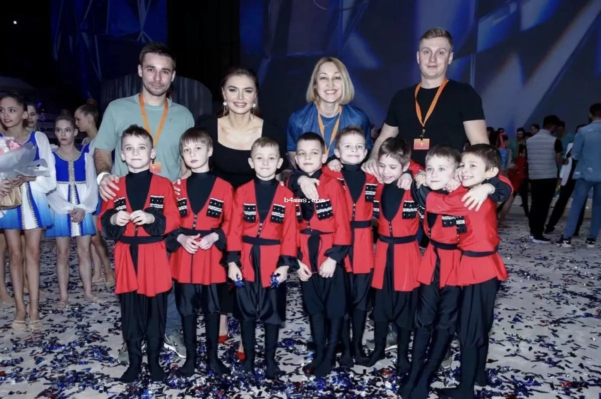 Как выглядят сыновья Путина (военный преступник) 