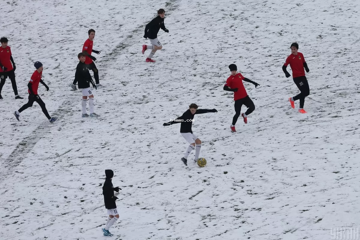 Влупит -6 и будет снег: какие регионы атакует зимний шторм