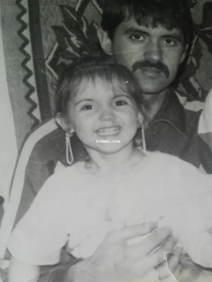 Ольга Цибульская в детстве с отцом