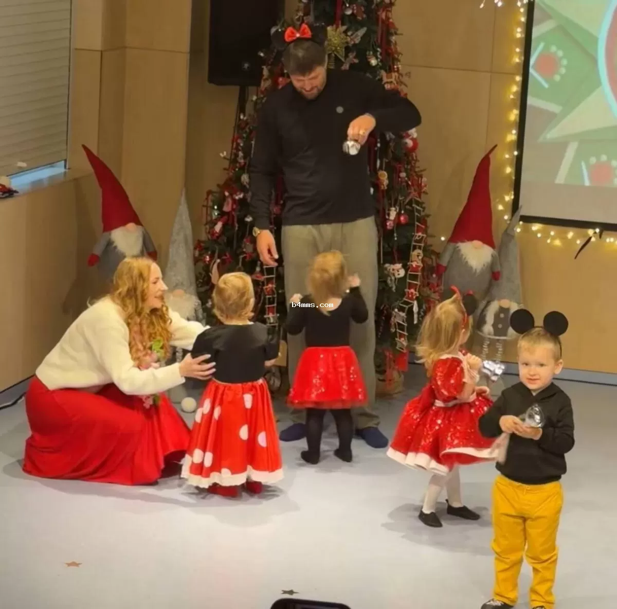 Александр Усик - танец с дочкой