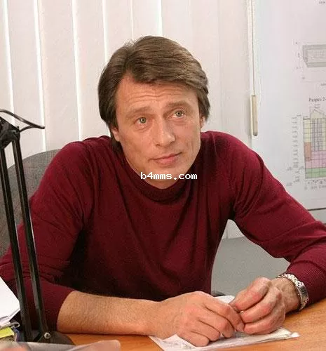 На 67 году жизни скончался