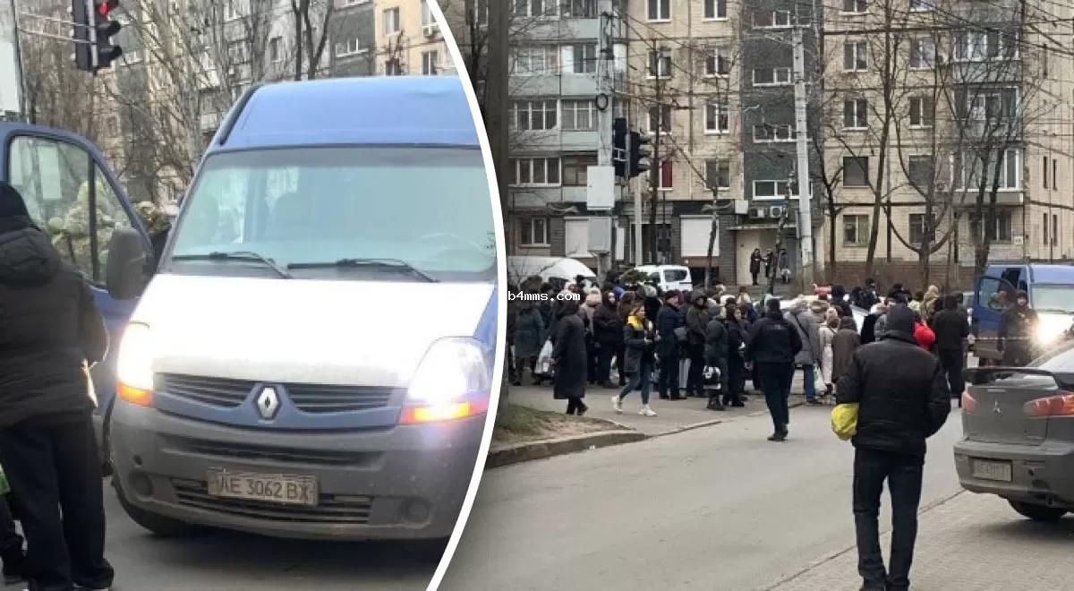 В Днепре мужчина подрезал ножом ТЦК-шников: произошла стрельба