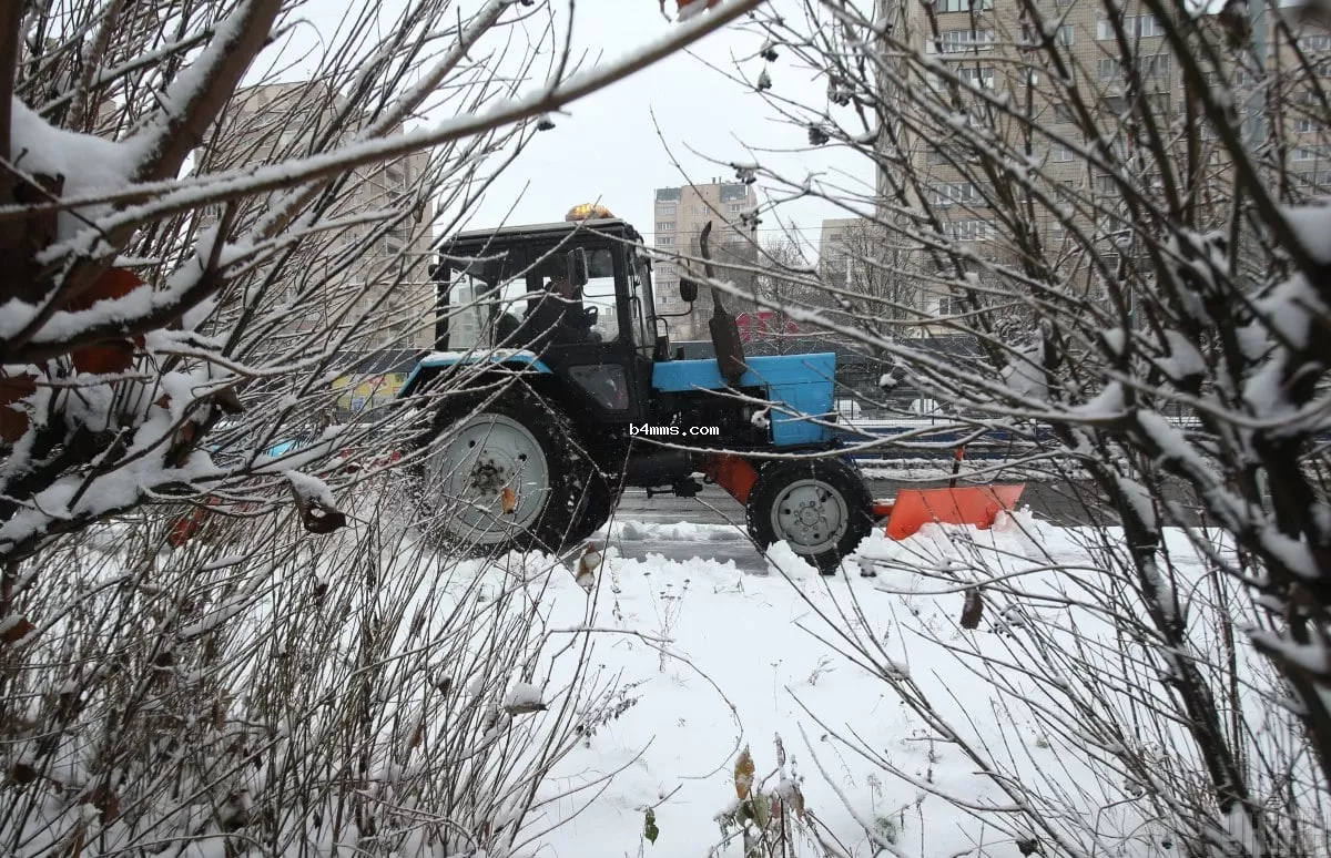 Будет бушевать мощный шторм: где будут метели, сильные снегопады и гололед